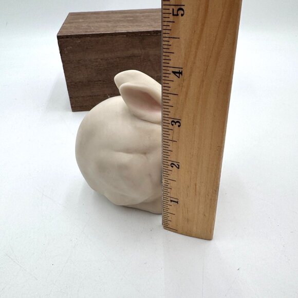 Rabbit Figurine “Mr Snowball” Cybis Porcelain Manufacturer New Jersey USA Easter - Picture 8 of 9